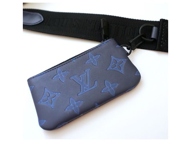 Louis Vuitton Duo Messenger Monogram Shadow Blu Navy in pelle di vitello Blu scuro - vista 6