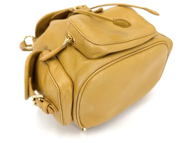 Mochila de couro para mulheres Miu Miu Amarelo - vista 3
