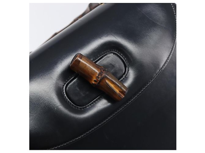 Bolso de mano GUCCI Bamboo de cuero negro y dorado 99 00 0633 Auth 199588V - vista 19