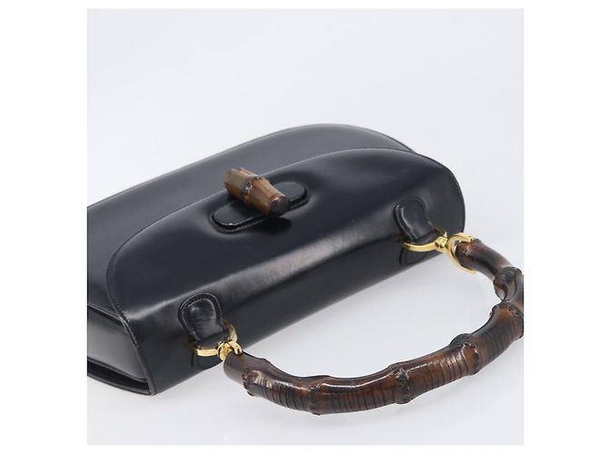 Bolso de mano GUCCI Bamboo de cuero negro y dorado 99 00 0633 Auth 199588V - vista 6