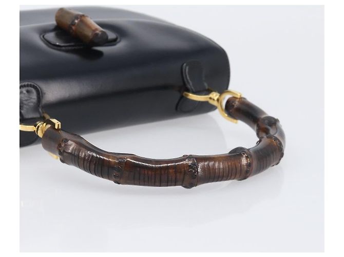 Bolso de mano GUCCI Bamboo de cuero negro y dorado 99 00 0633 Auth 199588V - vista 7