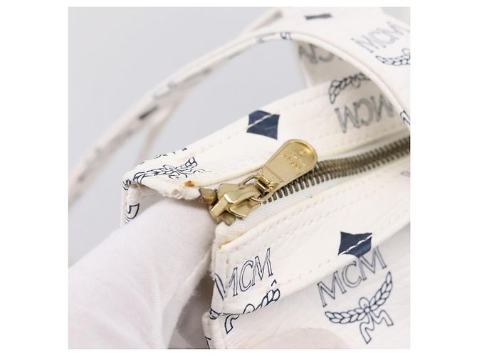 Borsa Tote MCM Vicetos Logogram PVC Leather White Gold Auth 200901 Bianco D'oro - vista 10