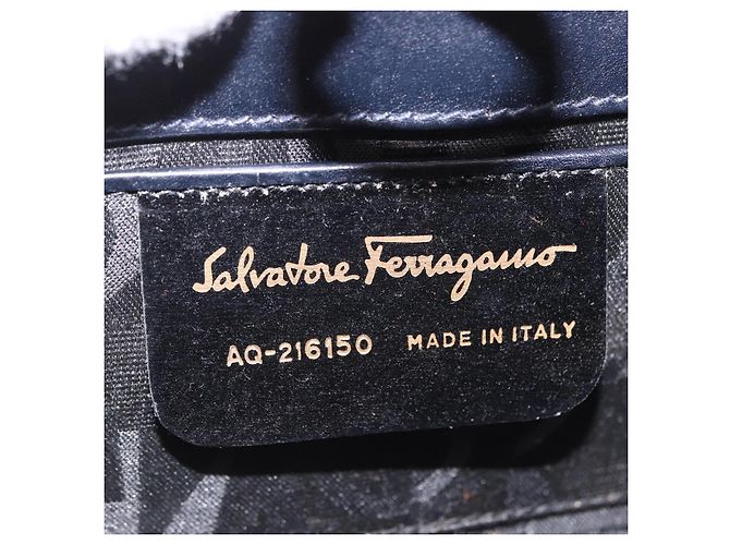 Borsa a tracolla Salvatore Ferragamo Gancini Chain Suede Black Gold Auth 197729 Nero D'oro - vista 12