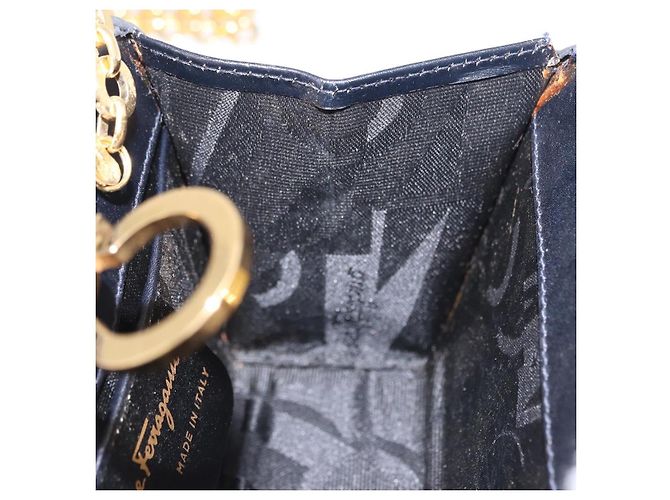 Borsa a tracolla Salvatore Ferragamo Gancini Chain Suede Black Gold Auth 197729 Nero D'oro - vista 18