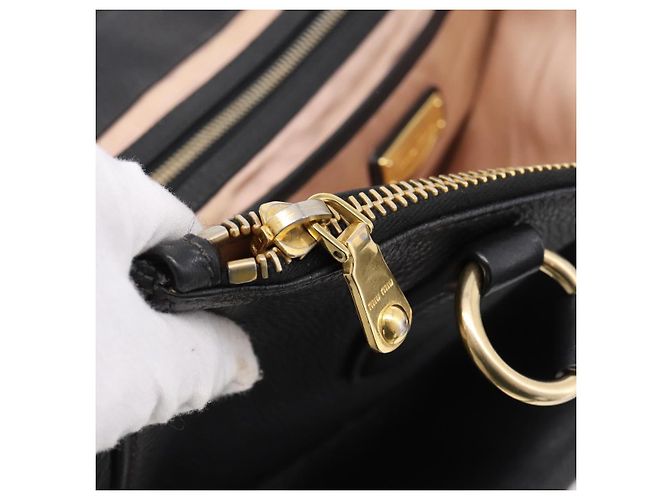 Borsa a mano Miu Miu in pelle 2way Nero Oro Auth yk20869A D'oro - vista 25