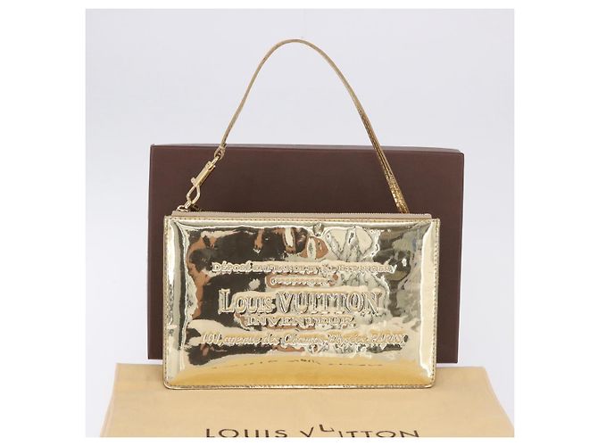 LOUIS VUITTON Monogram Miroir Pochette Plat Pouch Gold LV Auth 199233V Dourado - vista 12