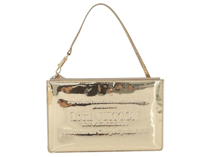 LOUIS VUITTON Monogram Miroir Pochette Plat Pouch Gold LV Auth 199233V Dourado - vista 13