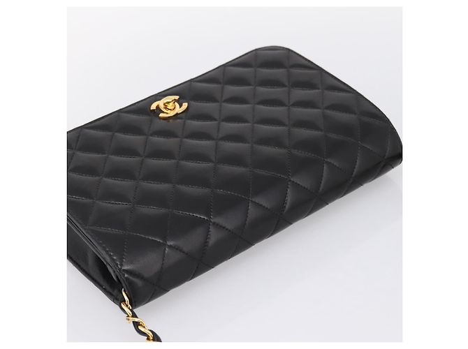 Borsa a catena CHANEL Matelasse Turn Lock in pelle d'agnello nera e oro CC Auth yk20823SAM Nero D'oro - vista 6