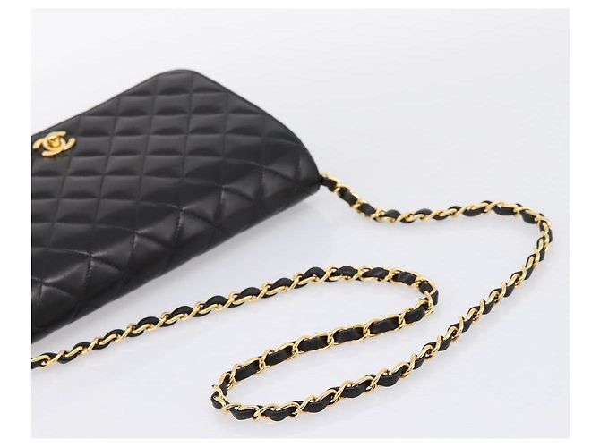 Borsa a catena CHANEL Matelasse Turn Lock in pelle d'agnello nera e oro CC Auth yk20823SAM Nero D'oro - vista 7