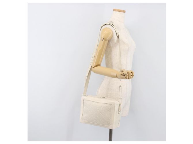LOUIS VUITTON Monogram Empreinte Soft Trunk Bag White M53287 LV Auth 196005V Bianco - vista 24