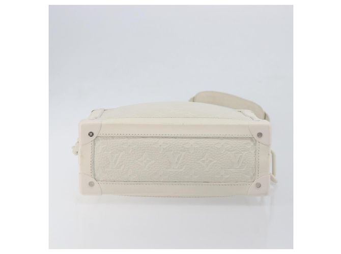 LOUIS VUITTON Monogram Empreinte Soft Trunk Bag White M53287 LV Auth 196005V Bianco - vista 5