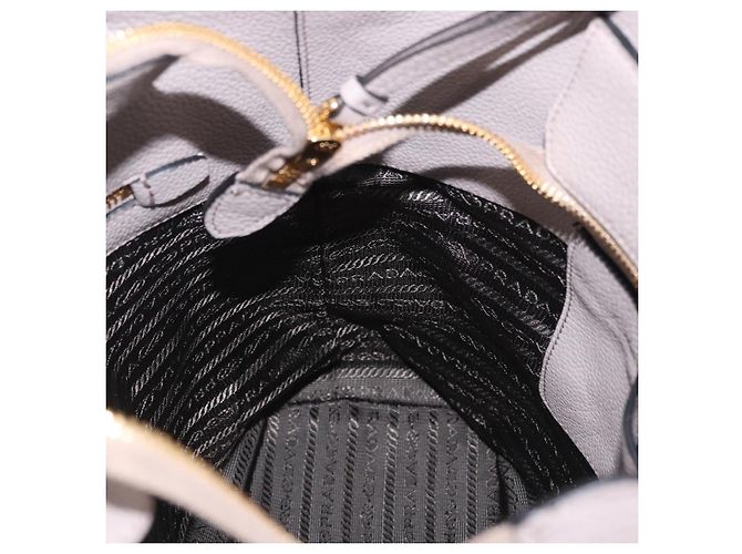 Bolso de hombro PRADA en cuero Taurillon Gris Oro 1BE066 Auth am12351SAM Castaño Dorado - vista 22
