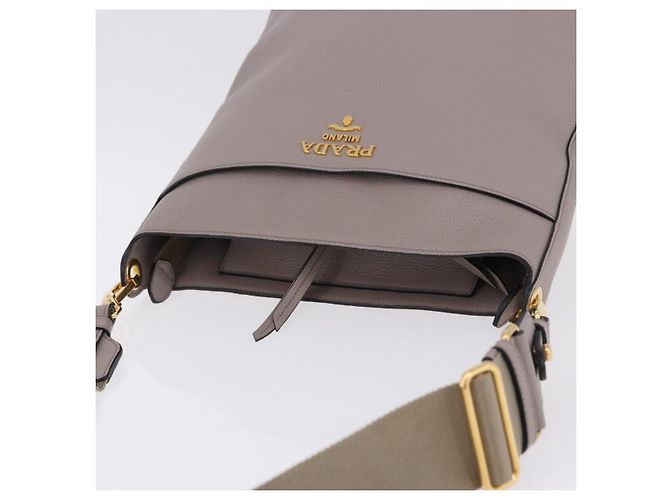 Bolso de hombro PRADA en cuero Taurillon Gris Oro 1BE066 Auth am12351SAM Castaño Dorado - vista 6