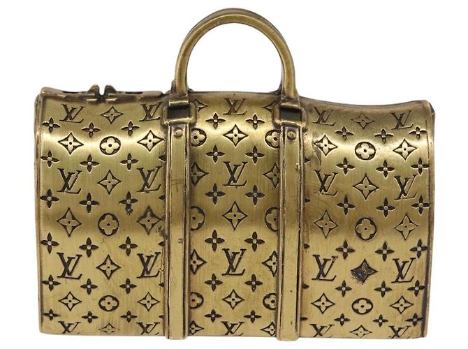 LOUIS VUITTON Presse-papier Motif Monogram Keepall Métal Ton Or LV Auth 198558A - vue 2