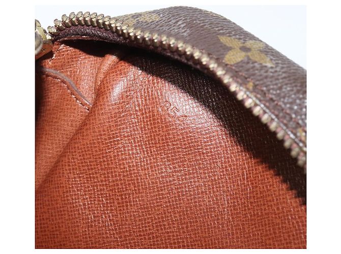 LOUIS VUITTON Monogram Compiegne 28 Clutch Bag M51845 LV Auth 198909 Monogramma - vista 12