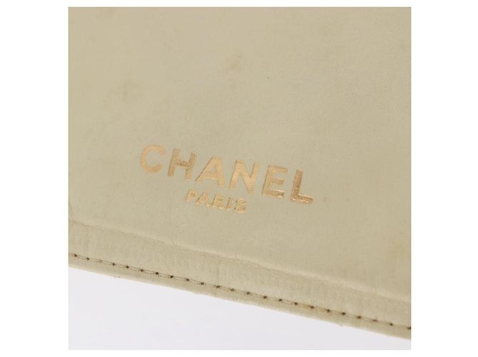CHANEL Multi Case Matelasse Pouch Leather Ivory Gold CC Auth 199133 D'oro Crudo - vista 18