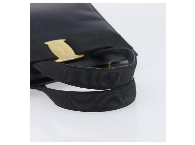 Borsa Salvatore Ferragamo Vala in pelle nera e oro Auth 197630 Nero D'oro - vista 7