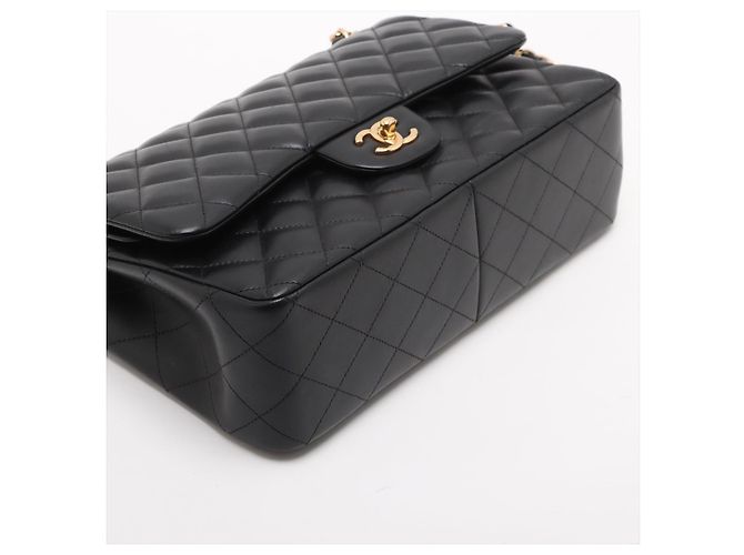 Timeless Chanel Borsa Classic Double Flap Jumbo in pelle di agnello matelassé Nera Nero - vista 4