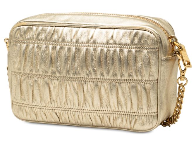 Borsa Camera Prada in pelle Nappa Gaufre dorata D'oro - vista 2