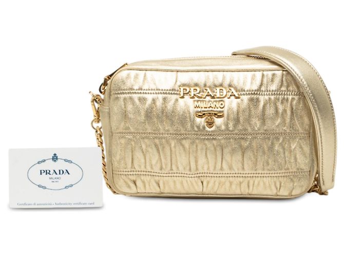 Borsa Camera Prada in pelle Nappa Gaufre dorata D'oro - vista 8