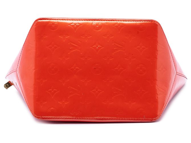 Borsa a mano Louis Vuitton Monogram Vernis Bellevue PM rossa Rosso - vista 3