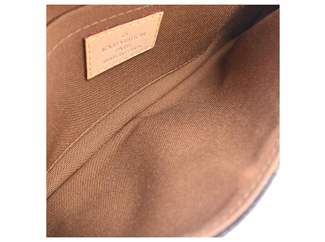 Louis Vuitton Marelle Waist Monogram Canvas Castaño - vista 3