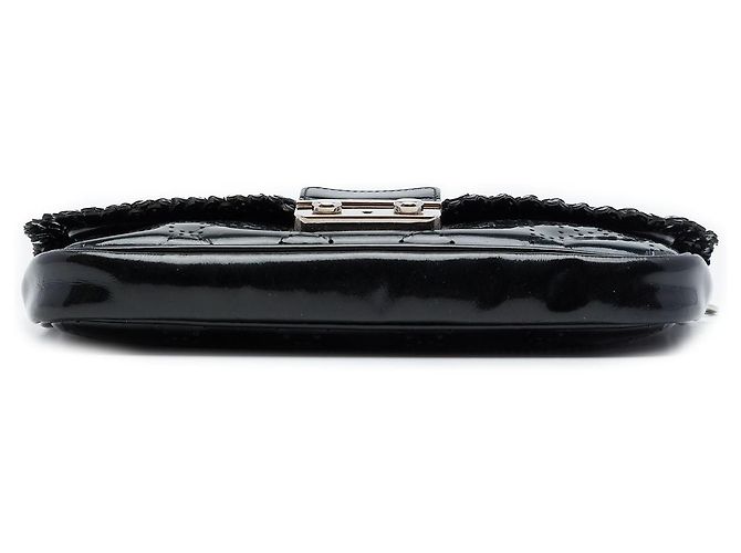 Borsa a tracolla Dior New Lock Ruffle Pouch in vernice perforata Cannage nera Nero - vista 3
