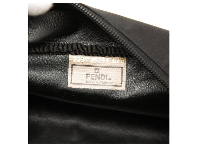 Necessaire Fendi in nylon nero con logo - vista 5