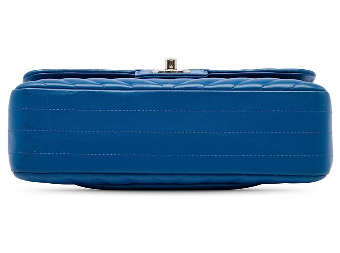 Borsa a tracolla Chanel Small Classic Chevron in pelle di agnello con doppio lembo, Blu - vista 3