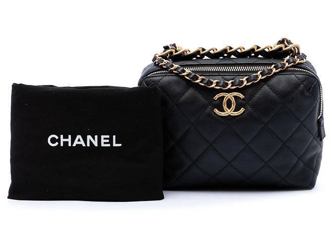 Borsa Bowling Satchel Chanel Mini CC in Pelle di Agnello Matelassé Nera Nero - vista 7