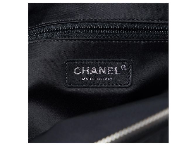 Zaino Astronaut Essentials Chanel in nylon trapuntato e tweed nero - vista 5