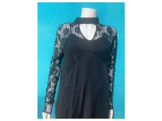 Autre Marque Volcom schwarzes Spitzenkleid mit Cut-Out - Ansicht 3