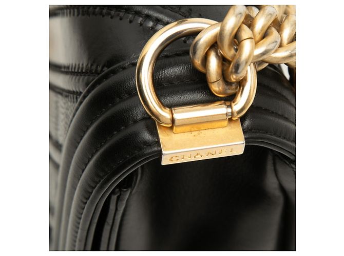 Borsa a tracolla Chanel Boy 25 V-Stitch Chevron Nero - vista 6