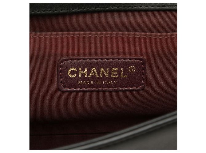 Borsa a tracolla Chanel Boy 25 V-Stitch Chevron Nero - vista 8