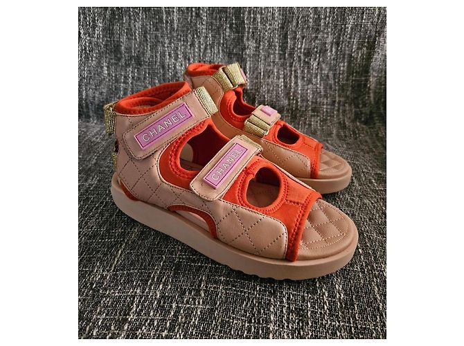 Sandali platform Chanel in pelle matelassé e camoscio Beige Arancione - vista 4