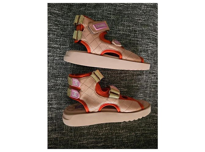 Sandali platform Chanel in pelle matelassé e camoscio Beige Arancione - vista 7