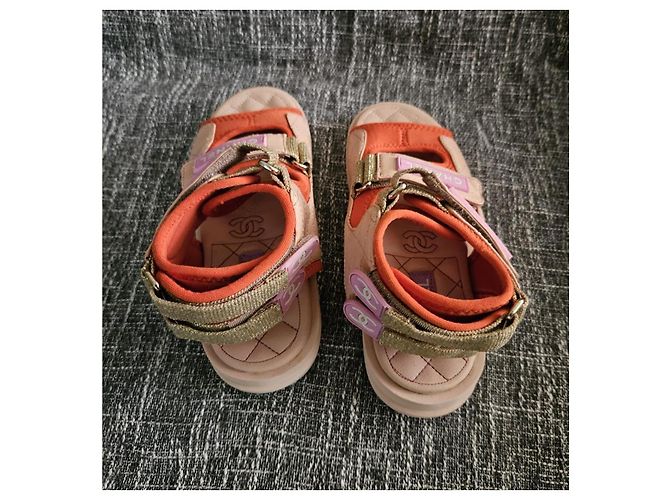 Sandali platform Chanel in pelle matelassé e camoscio Beige Arancione - vista 9