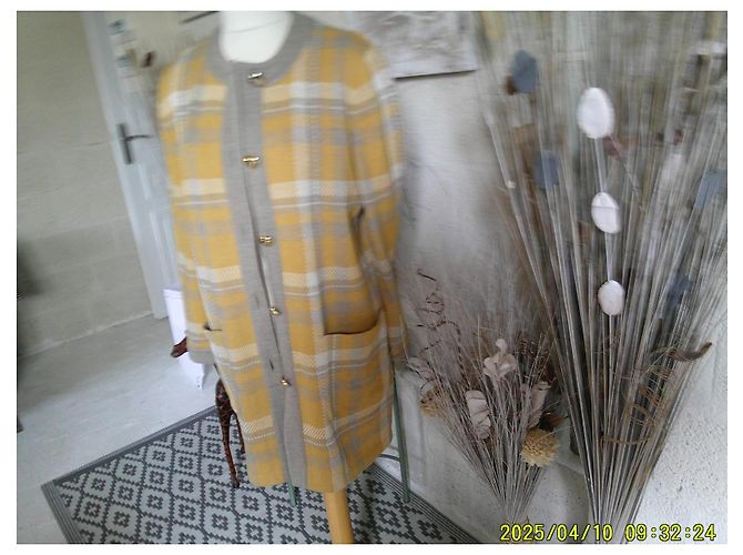 Autre Marque Devernois gelb-grau karierte Strickjacke aus Wolle Beige - Ansicht 3