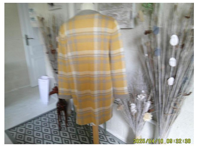 Autre Marque Devernois gelb-grau karierte Strickjacke aus Wolle Beige - Ansicht 5