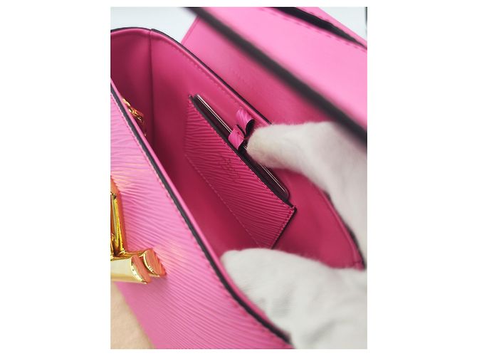 Louis Vuitton Twist MM Bolsa Couro Epi Rosa Fúcsia - vista 10