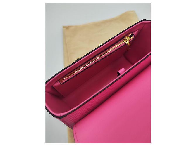 Louis Vuitton Twist MM Bolsa Couro Epi Rosa Fúcsia - vista 11
