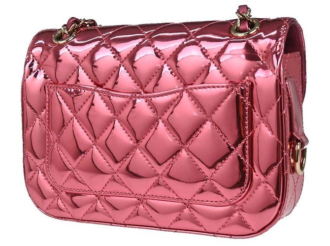 Bolsa de aba Chanel Hollywood Boulevard em couro metálico acolchoado Mini Rosa - vista 2