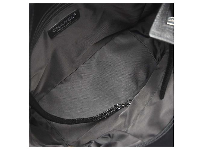 Bolsa Chanel Biarritz Tote em lona revestida acolchoada Small Preto - vista 3