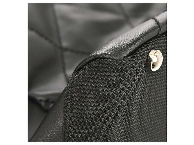 Bolsa Chanel Biarritz Tote em lona revestida acolchoada Small Preto - vista 6