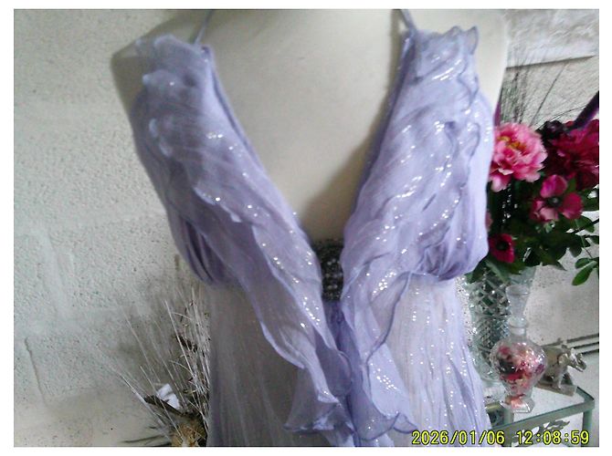 inconnue Lavendelfarbenes Seidenkleid mit Rüschen - Ansicht 9