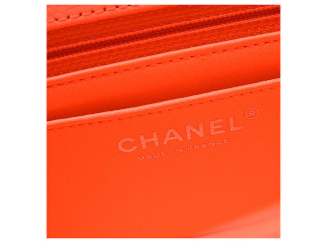 Chanel So Black Reissue 2.55 Flap Quilted Aged Calfskin Mini Arancione - vista 4