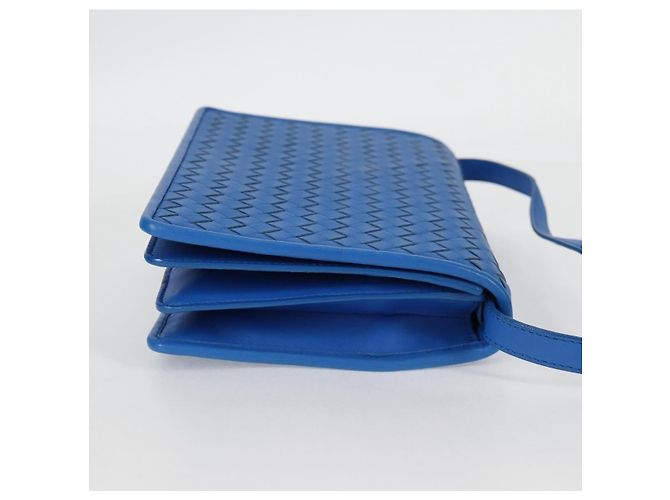 Bottega Veneta Double Compartment Flap Intrecciato Nappa Medium Blu - vista 4