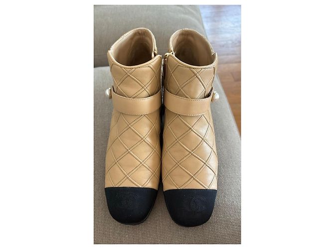 Botines de piel Chanel Beige Negro 39 - vista 2
