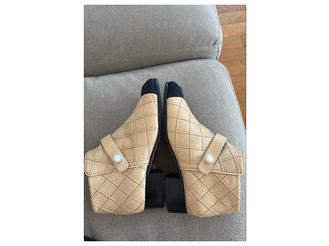 Botines de piel Chanel Beige Negro 39 - vista 4