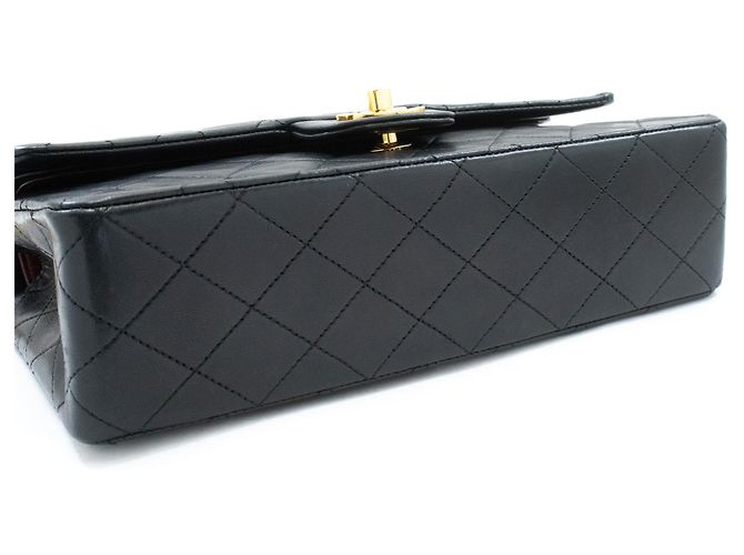 Borsa a tracolla con catena CHANEL Classic Double Flap 10" in pelle d'agnello nera Nero - vista 4